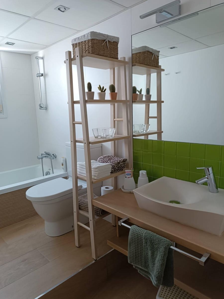 2 quarto Apartamento para arrendar em Gandia - 950 € (Ref: 10120037)