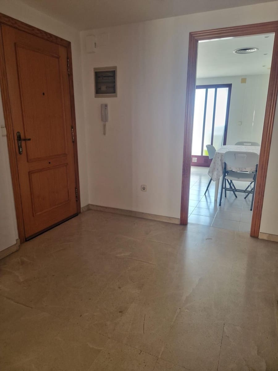3 bedroom Flat for rent in Gandia with garage - € 900 (Ref: 10159841)