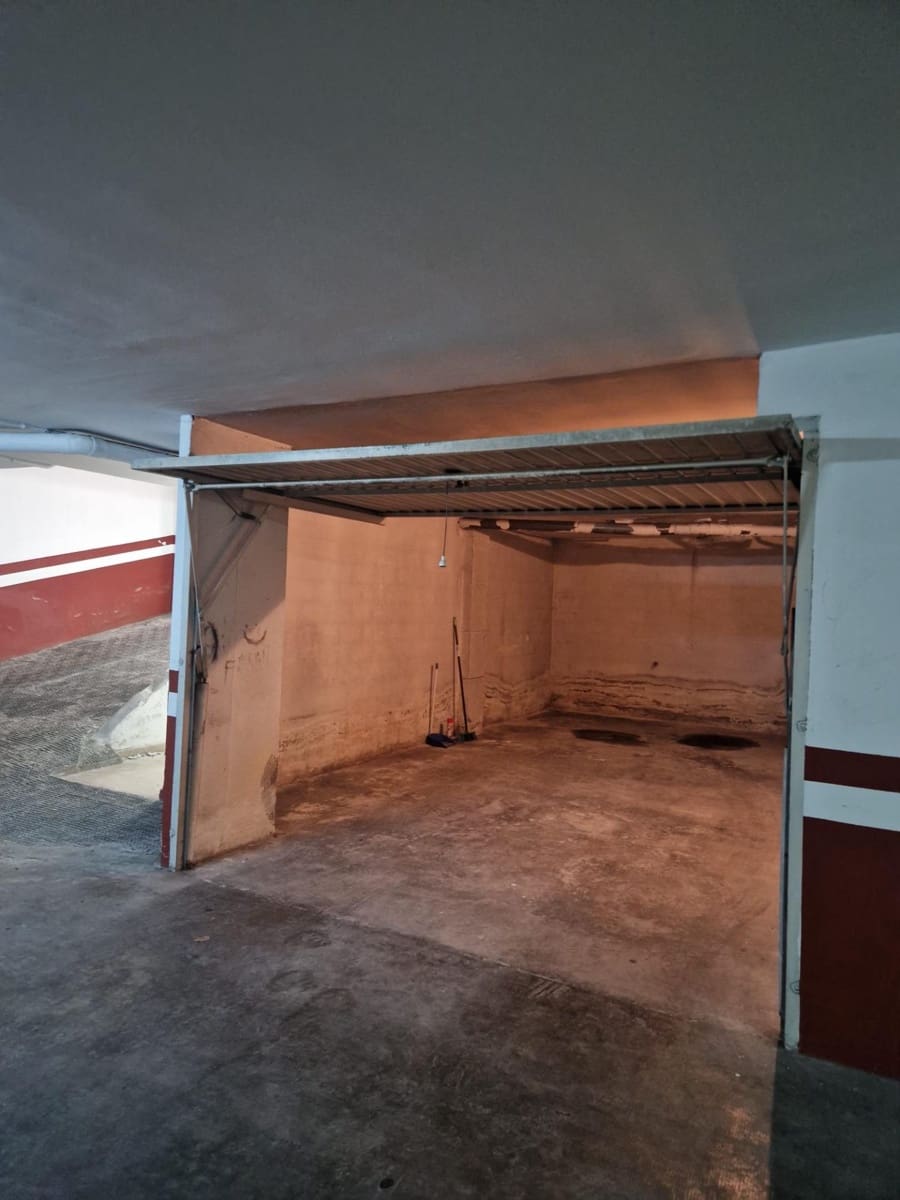 3 bedroom Flat for rent in Gandia with garage - € 900 (Ref: 10159841)