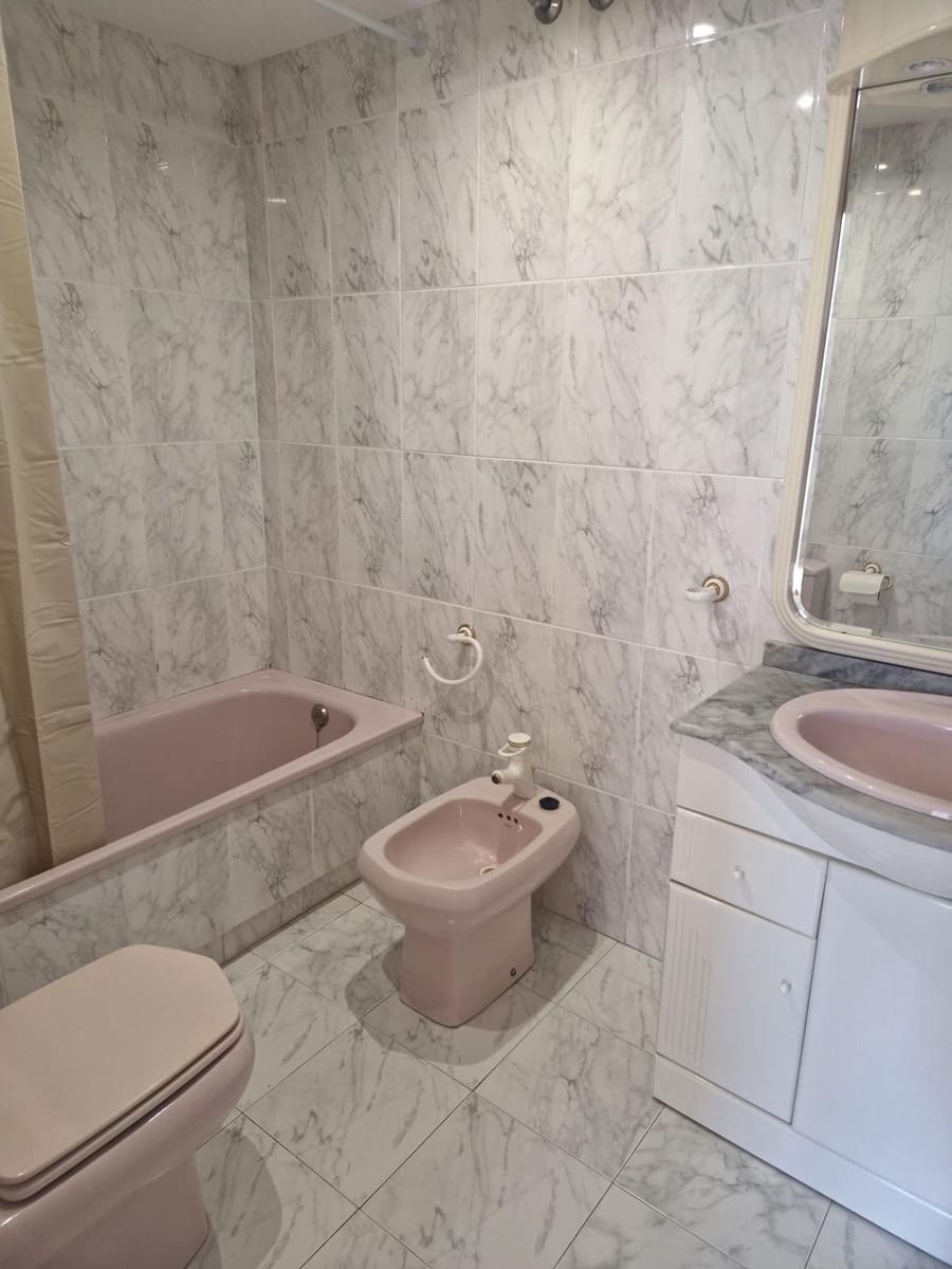 3 bedroom Flat for rent in Gandia with garage - € 900 (Ref: 10159841)