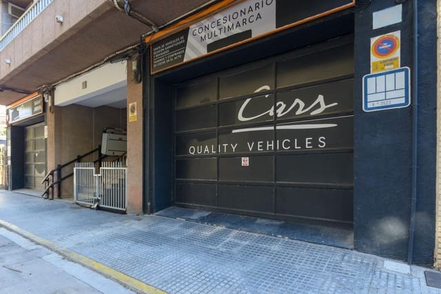 Kaupallinen vuokrattavana paikassa Oliva Pueblo, Oliva mukana 
autotalli - 900 € (Ref: 10171860)