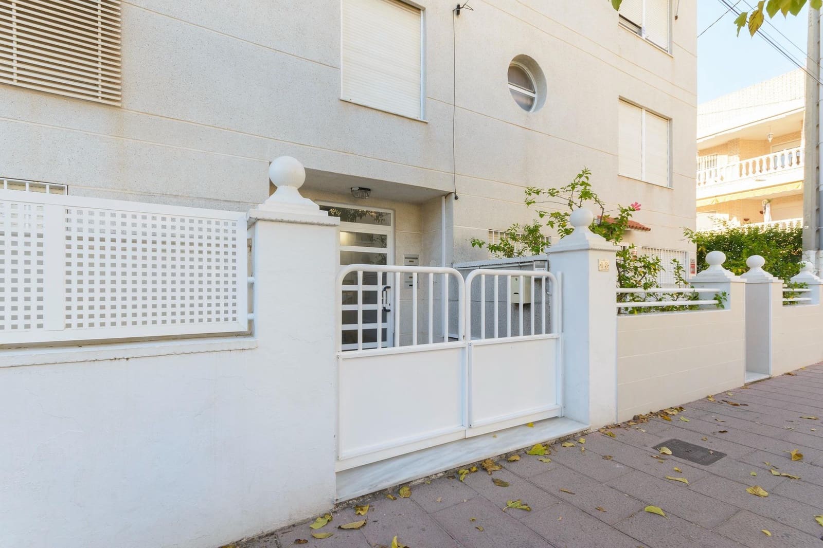 2 bedroom Apartment for sale in Gandia - € 162,000 (Ref: 10187237)