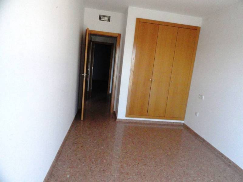 3 bedroom Penthouse for rent in Villalonga with garage - € 800 (Ref: 2643674)