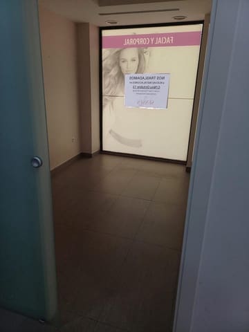 Erhverv til leje i Gandia - € 1.700 (Ref: 3314959)