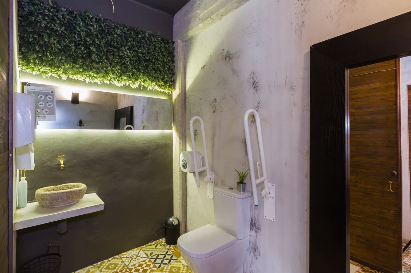 Business for sale in Alqueria de la Comtessa - € 118,000 (Ref: 6184781)