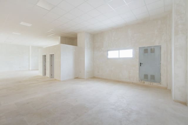 Erhverv til leje i Gandia med garage - € 3.350 (Ref: 6184808)