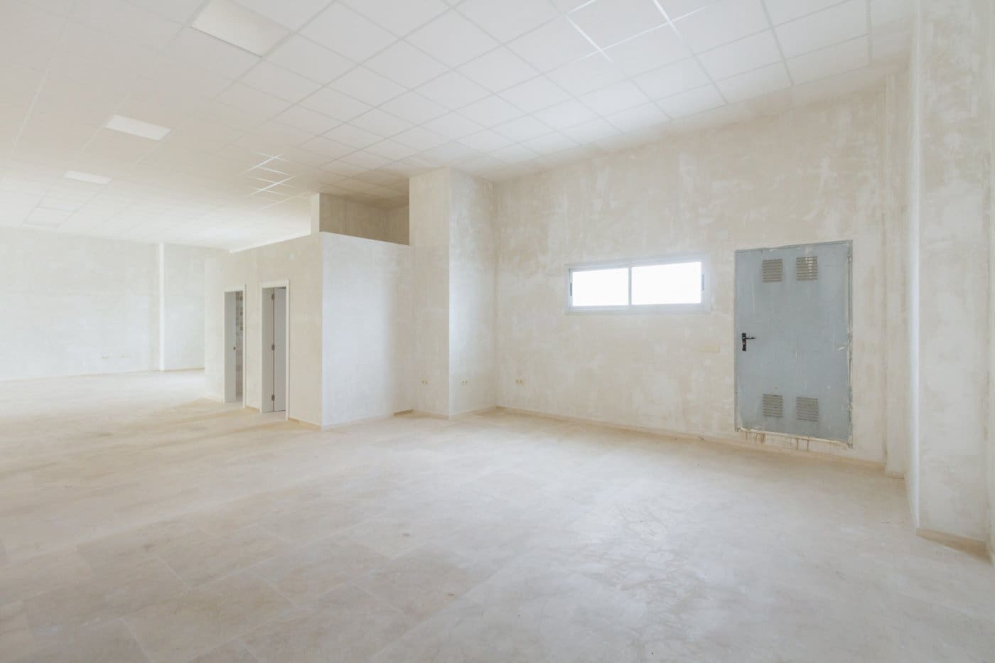 Commercial for rent in Gandia with garage - € 1,600 (Ref: 6184813)