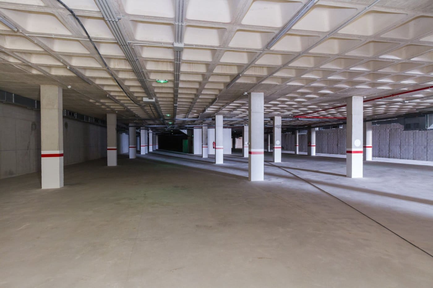 Commercial for rent in Gandia with garage - € 1,600 (Ref: 6184813)