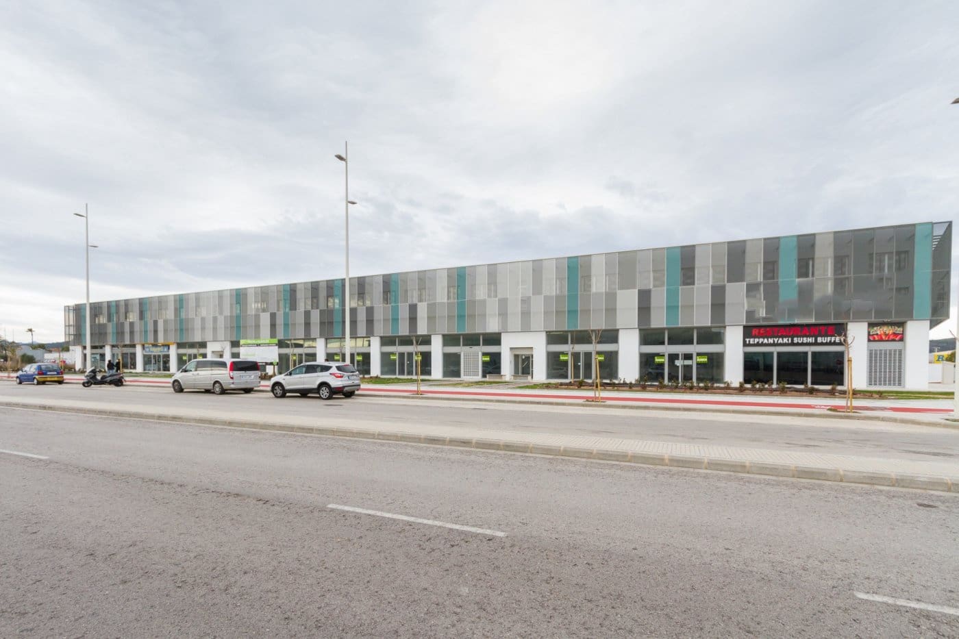 Office for rent in Gandia with garage - € 1,300 (Ref: 6184823)