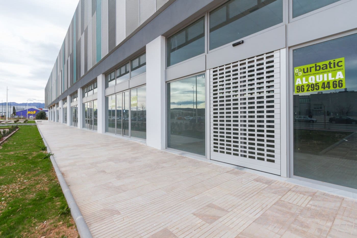 Office for rent in Gandia with garage - € 1,300 (Ref: 6184823)