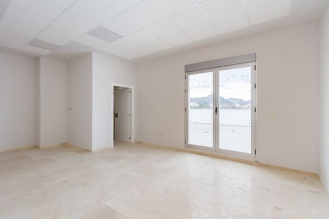 Kontor til leje i Gandia med garage - € 650 (Ref: 6184824)