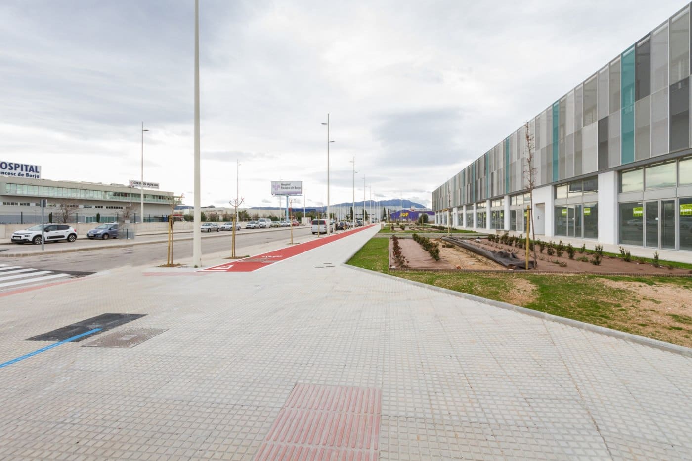 Kontor til leje i Gandia med garage - € 7.000 (Ref: 6184847)