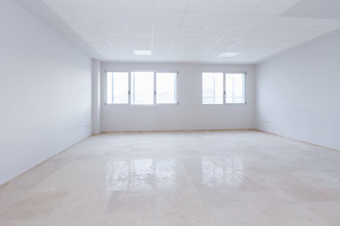 Kontor til leje i Gandia med garage - € 7.000 (Ref: 6184847)