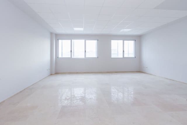 Office for rent in Gandia with garage - € 7,000 (Ref: 6184847)