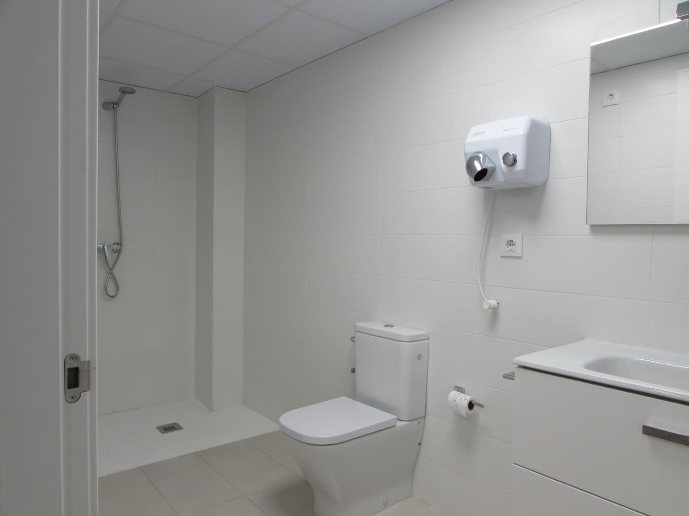 Kontor til leje i Gandia - € 600 (Ref: 6184850)