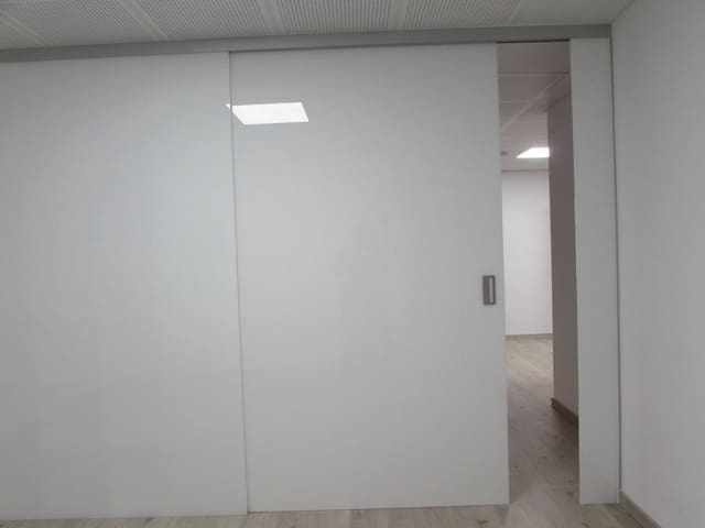 Kontor til leje i Gandia - € 600 (Ref: 6184850)