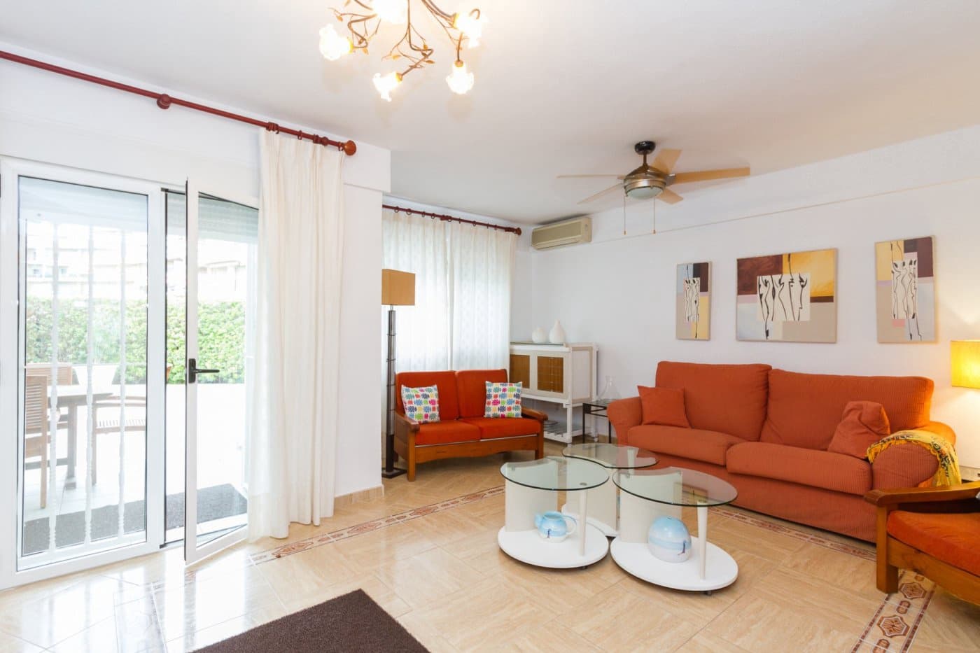 3 quarto Moradia em Banda para arrendar em Gandia com garagem - 1 500 € (Ref: 7062628)