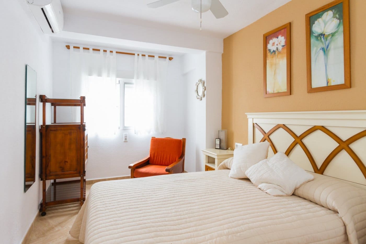 3 quarto Moradia em Banda para arrendar em Gandia com garagem - 1 500 € (Ref: 7062628)