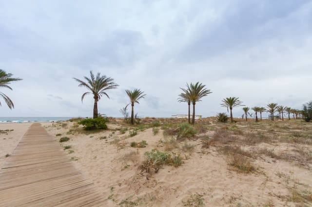 Villa/Maison Mitoyenne de 3 chambres à louer à Gandia avec garage - 1 500 € (Ref: 7062628)