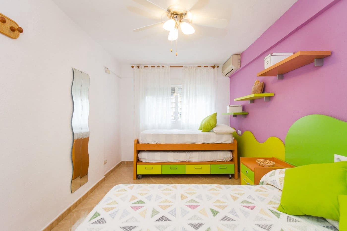 Adosado de 3 habitaciones en Gandia en alquiler con garaje - 1.300 € (Ref: 7062628)