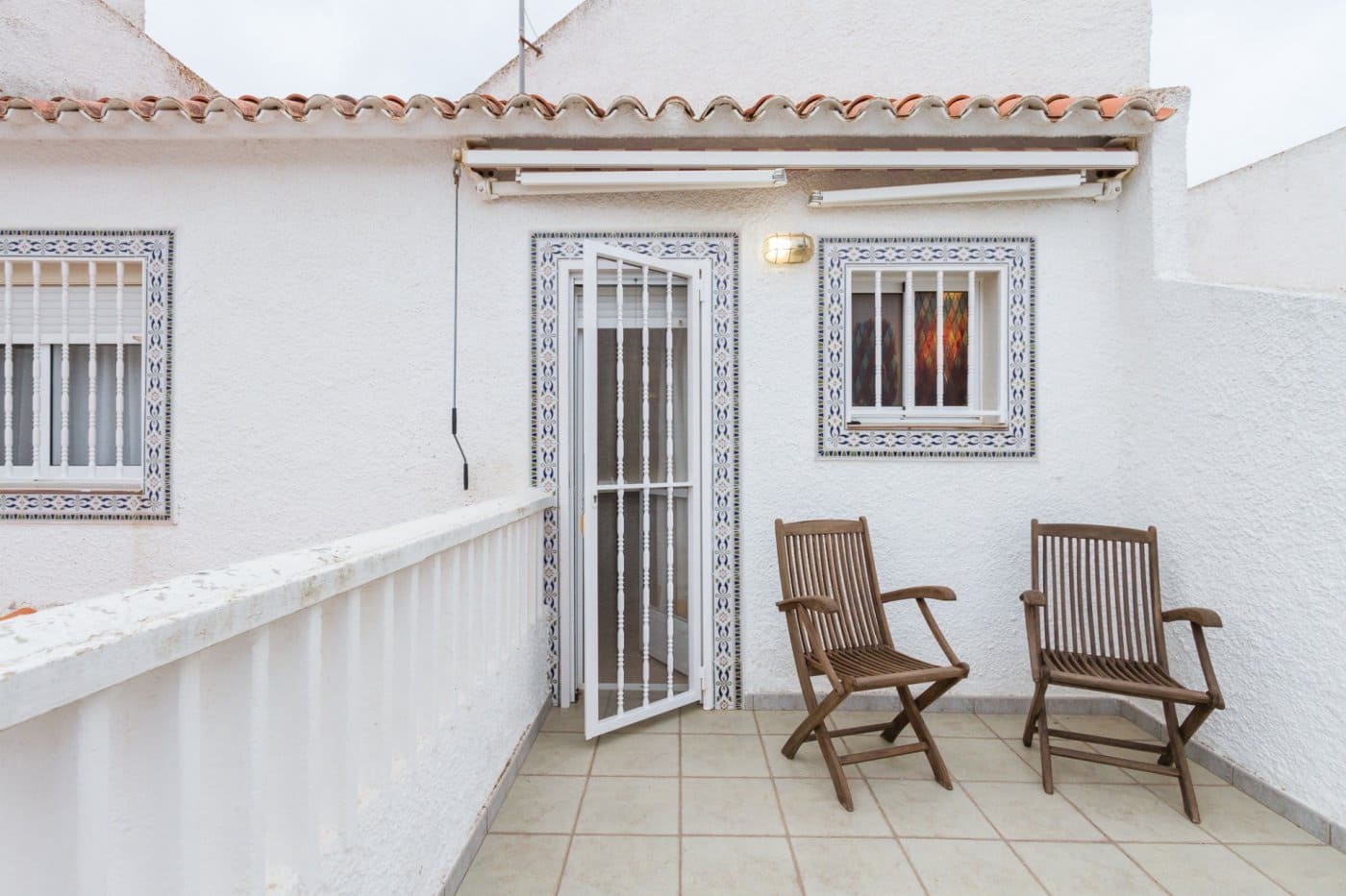 Adosado de 3 habitaciones en Gandia en alquiler con garaje - 1.300 € (Ref: 7062628)