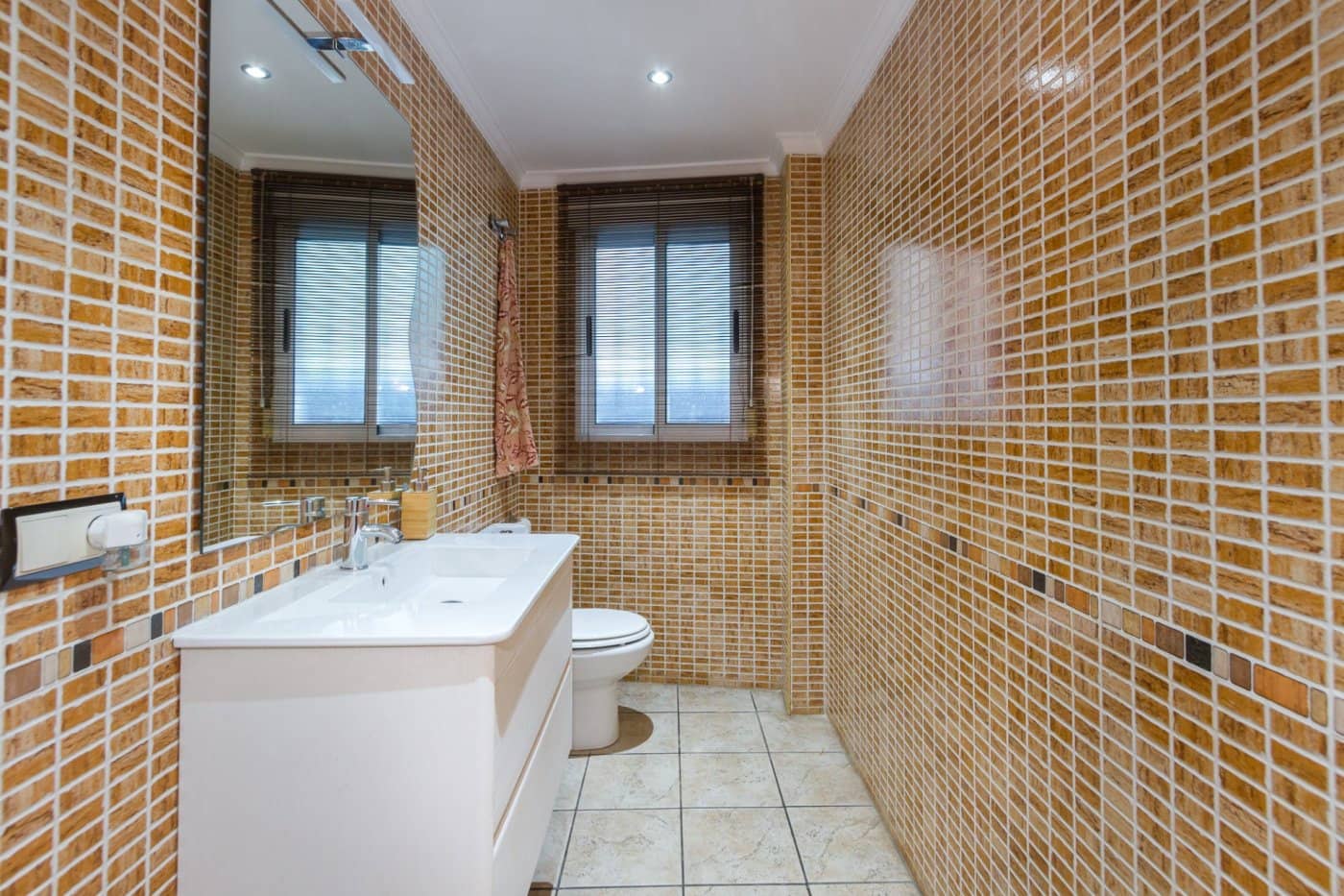 4 soveværelse Byhus til salg i Gandia med garage - € 210.000 (Ref: 7169845)