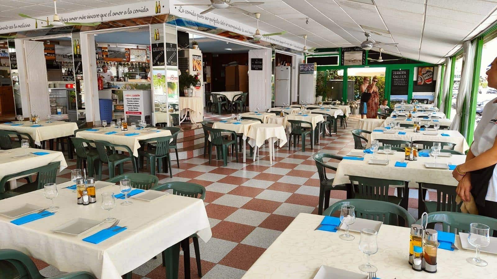 Commercial for sale in Gandia - € 350,000 (Ref: 8068384)