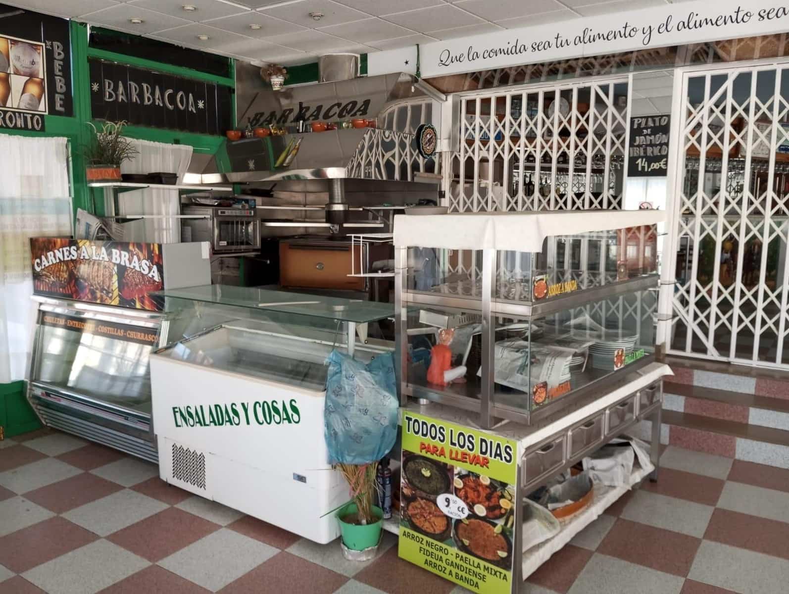 Commercial for sale in Gandia - € 350,000 (Ref: 8068384)