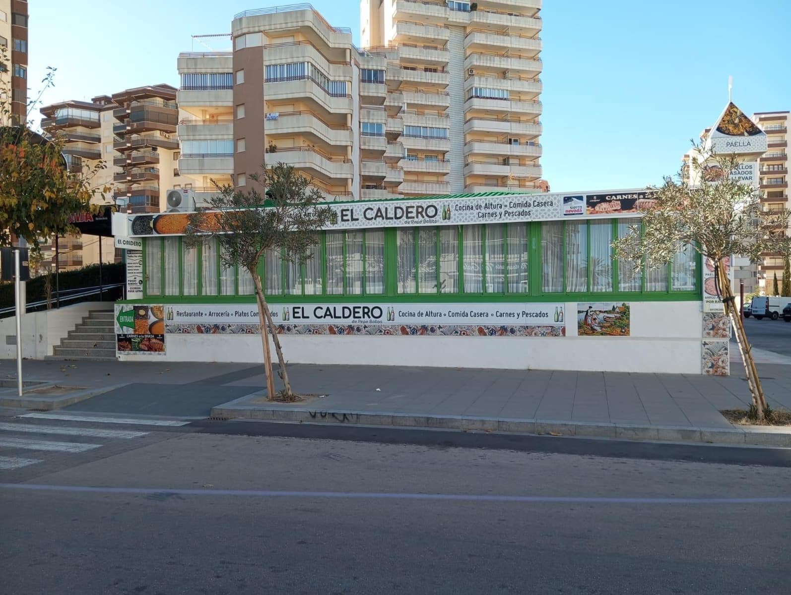 Commercial for sale in Gandia - € 350,000 (Ref: 8068384)
