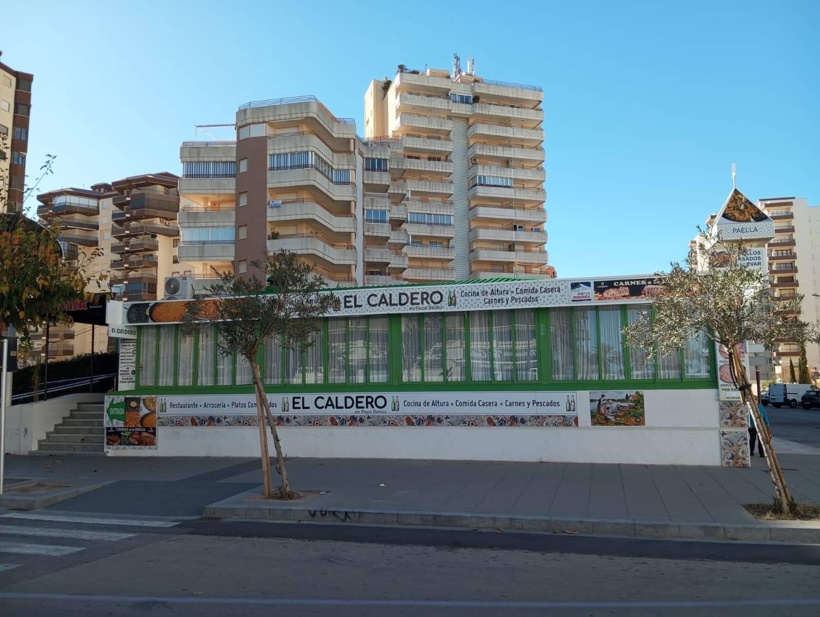 Commercial for sale in Gandia - € 350,000 (Ref: 8068384)