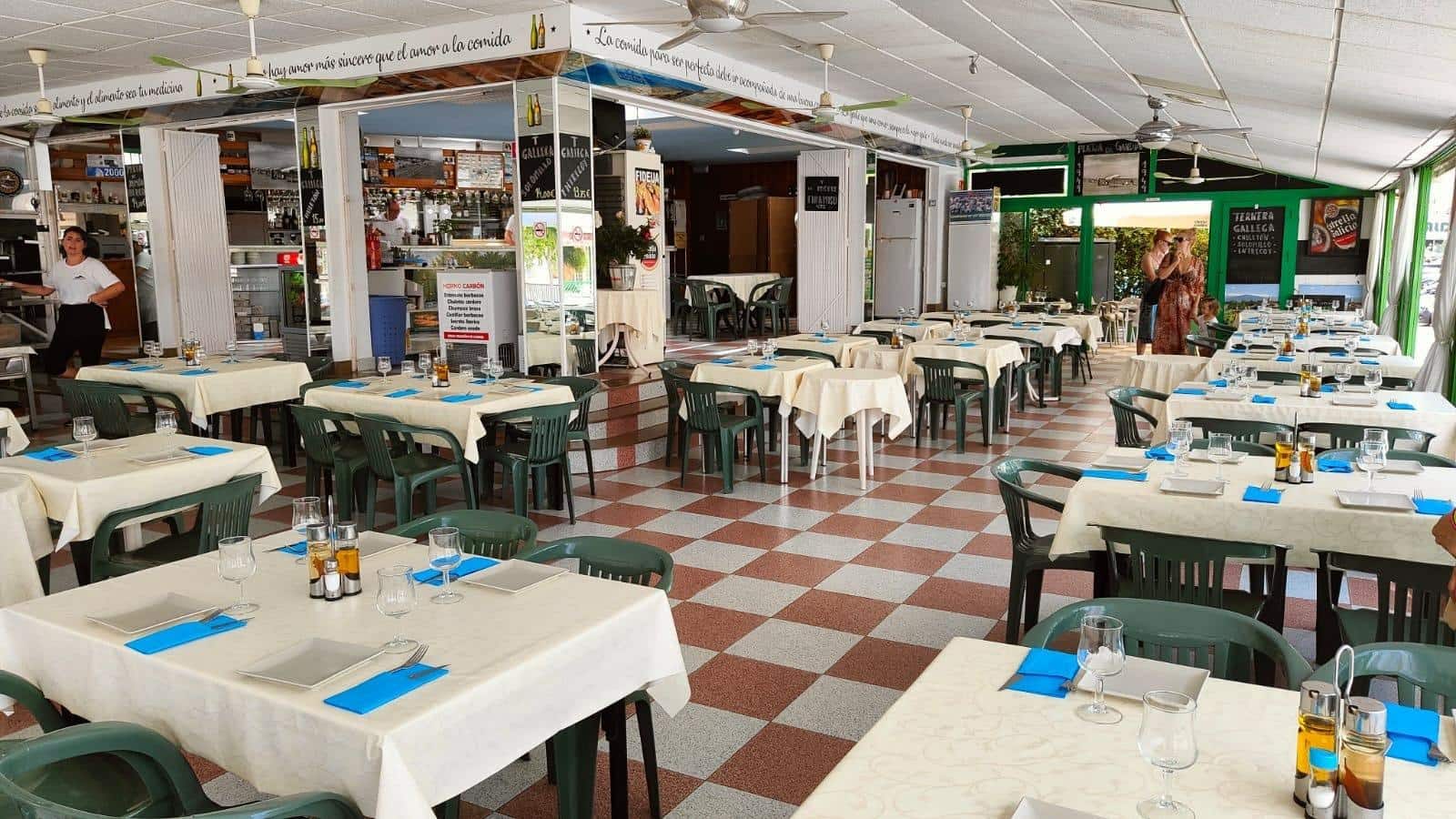 Commercial for sale in Gandia - € 350,000 (Ref: 8068384)