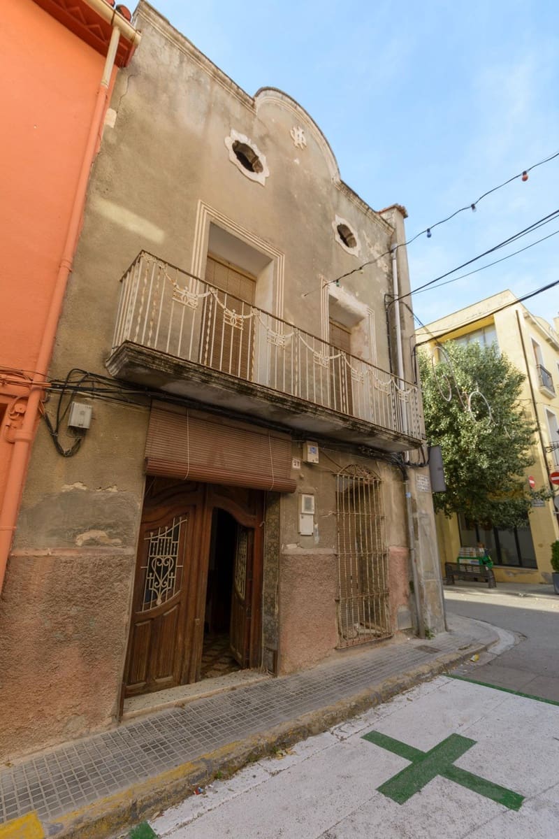 6 soverom Villa til salgs i Castello de Rugat - € 87 000 (Ref: 8211423)