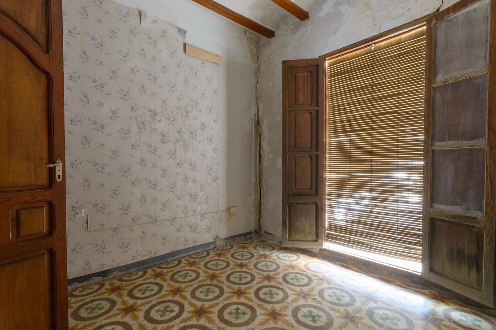 6 soverom Villa til salgs i Castello de Rugat - € 87 000 (Ref: 8211423)