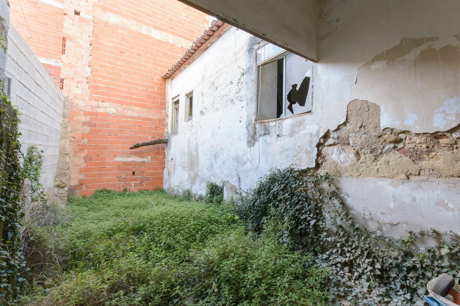 6 soverom Villa til salgs i Castello de Rugat - € 87 000 (Ref: 8211423)