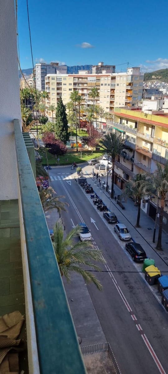 4 soveværelse Lejlighed til leje i Gandia med garage - € 750 (Ref: 8284933)