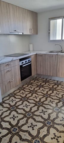 4 soveværelse Lejlighed til leje i Gandia med garage - € 750 (Ref: 8284933)