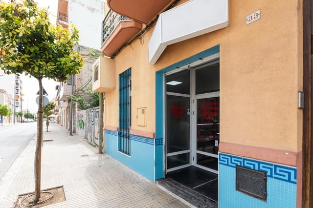 Commercial for sale in Gandia - € 69,900 (Ref: 8450192)