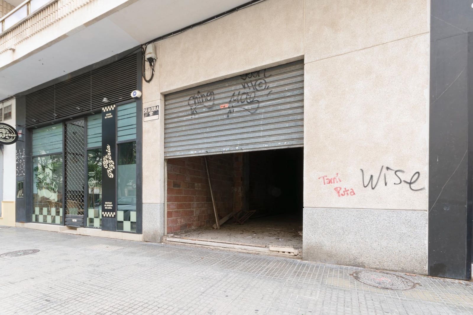 Commercial for sale in Gandia - € 110,000 (Ref: 8544883)