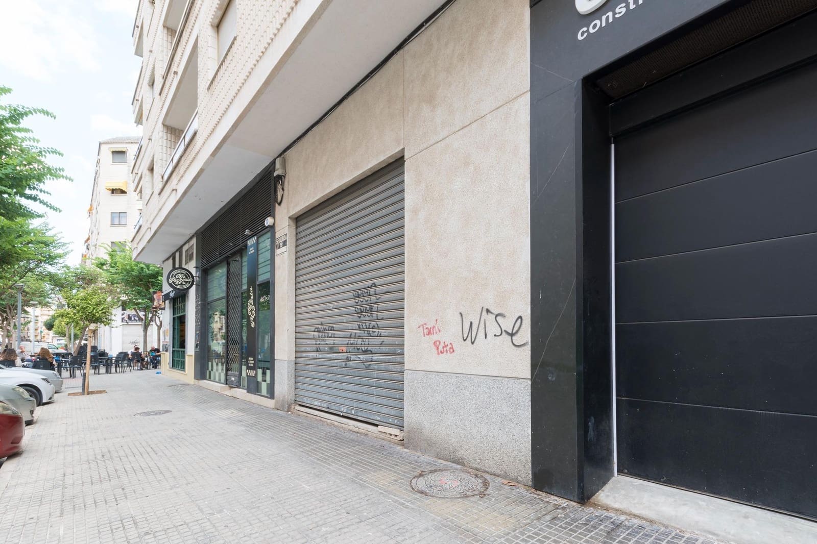 Commercial for sale in Gandia - € 110,000 (Ref: 8544883)