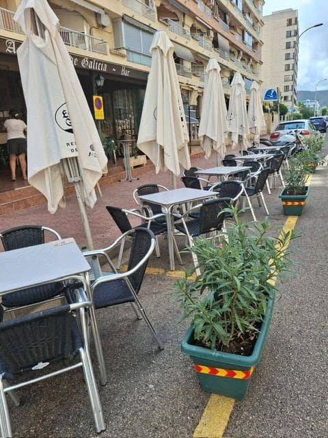 Erhverv til salg i Gandia med garage - € 175.000 (Ref: 8561727)