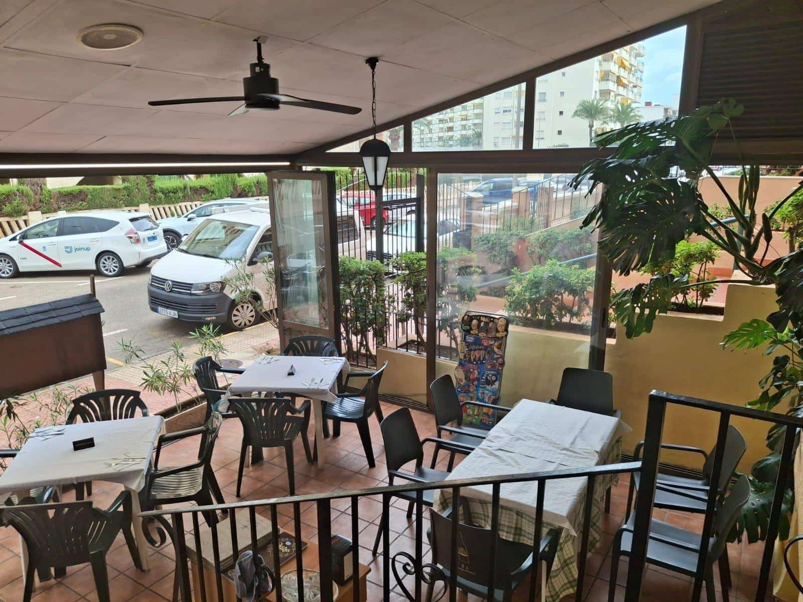 Erhverv til salg i Gandia med garage - € 175.000 (Ref: 8561727)