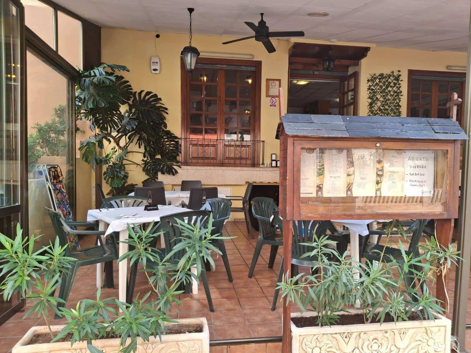 Comercial para venda em Gandia com garagem - 175 000 € (Ref: 8561727)