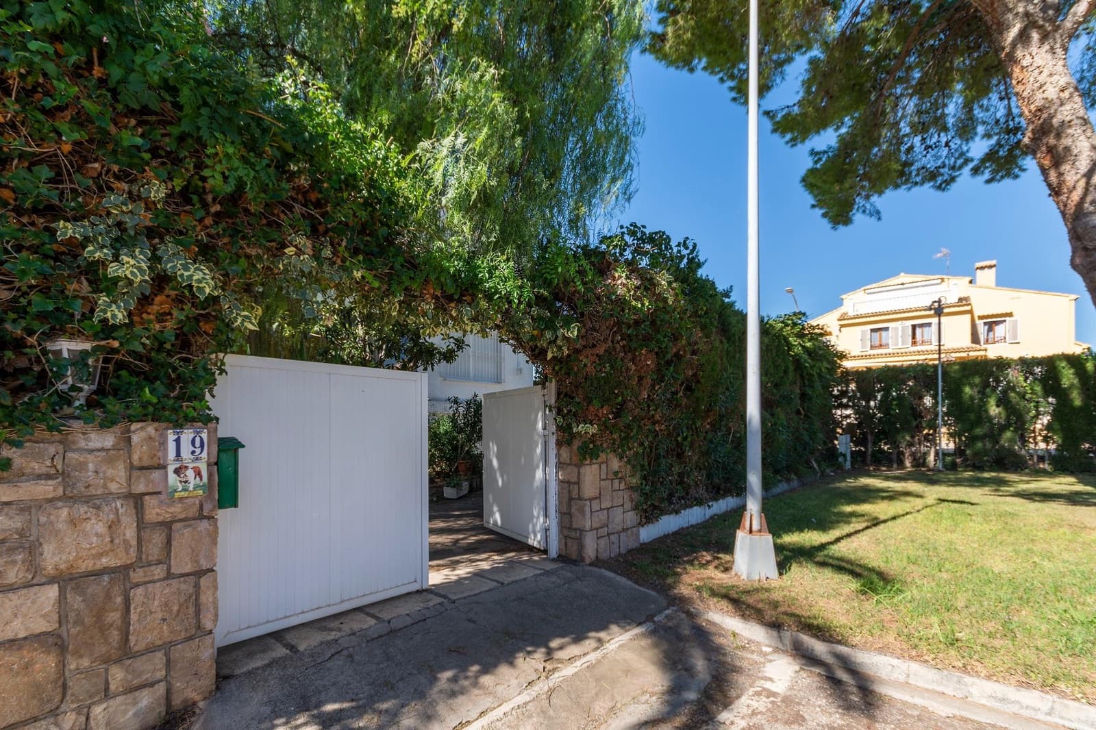 5 soverom Villa til salgs i Gandia med svømmebasseng garasje - € 550 000 (Ref: 8565325)