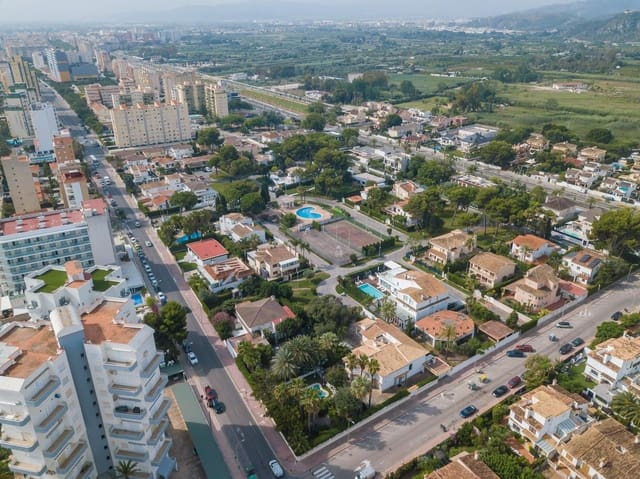 5 bedroom Villa for sale in Gandia with pool garage - € 550,000 (Ref: 8565325)