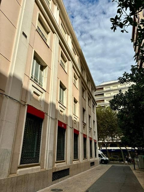 Apartment for sale in Gandia - € 1,590,000 (Ref: 8568373)