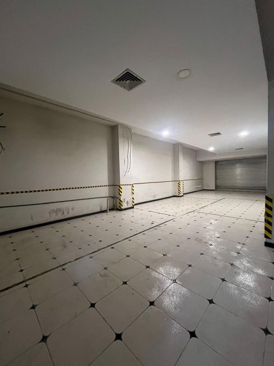 Komercyjne do wynajęcia w Gandia z garażem - 1 200 € (Ref: 8668389)