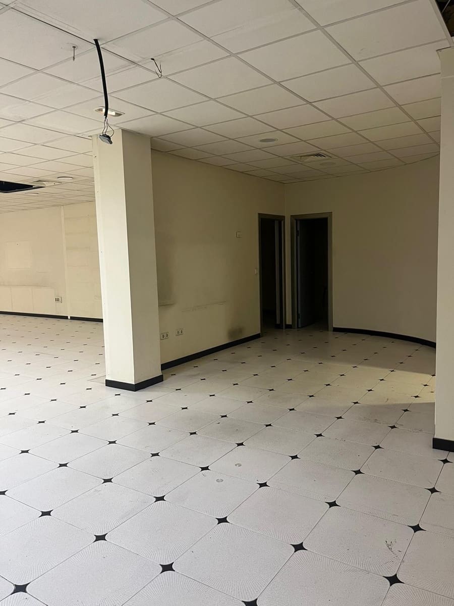 Komercyjne do wynajęcia w Gandia z garażem - 1 200 € (Ref: 8668389)