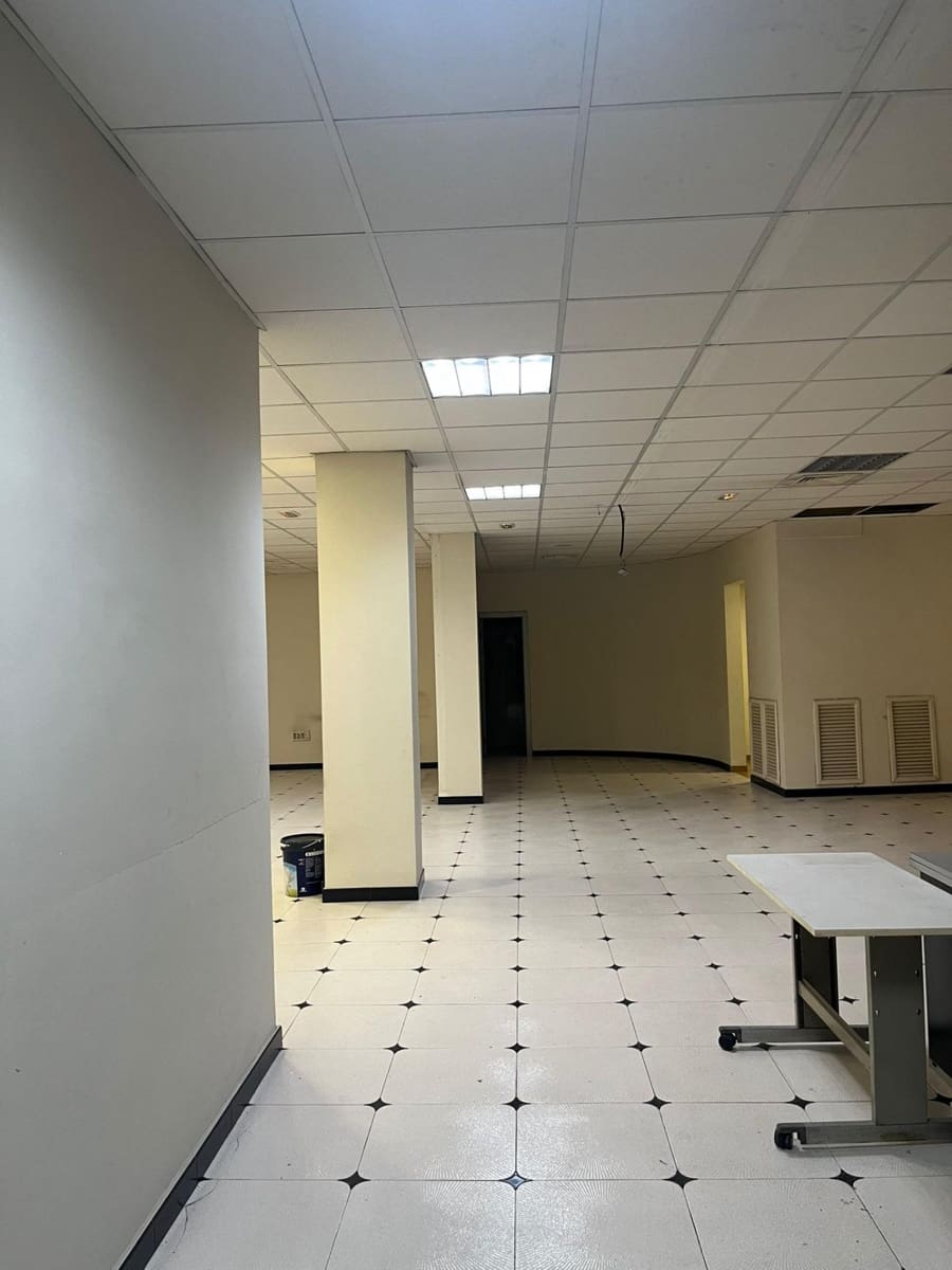 Komercyjne do wynajęcia w Gandia z garażem - 1 200 € (Ref: 8668389)