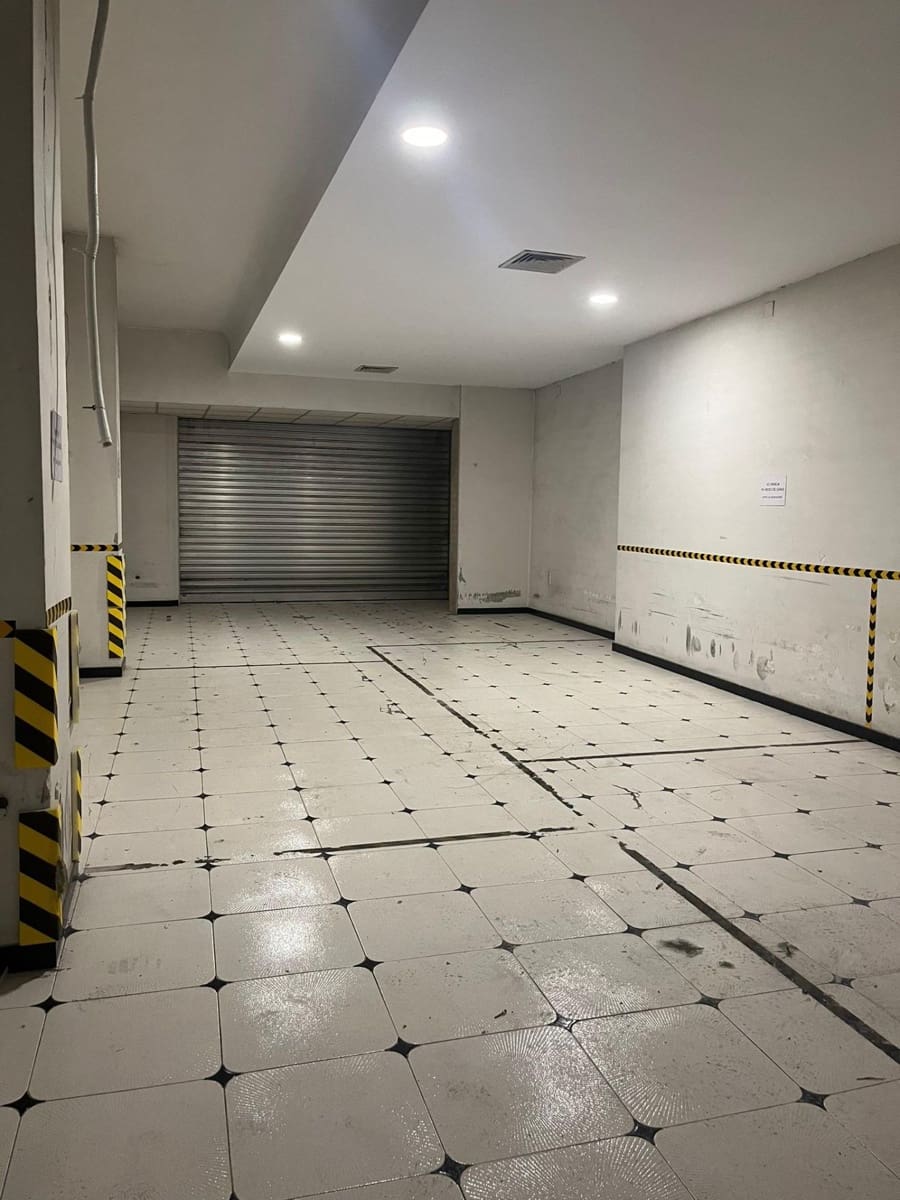 Komercyjne do wynajęcia w Gandia z garażem - 1 200 € (Ref: 8668389)