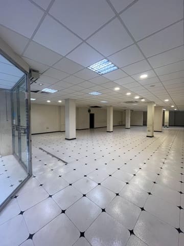 Komercyjne do wynajęcia w Gandia z garażem - 1 200 € (Ref: 8668389)